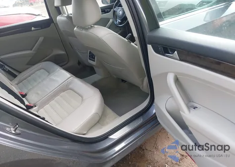 2014 Volkswagen Passat 2.0L Tdi Sel Premium z USA, uszkodzony, nr VIN 1VWCN7A3XEC067756